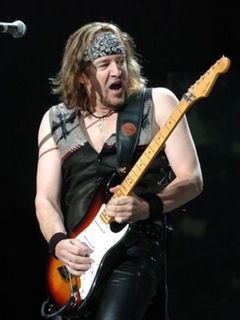 Foto de Adrian Smith