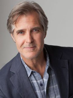 Foto de Henry Czerny