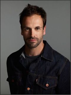 Foto de Jonny Lee Miller