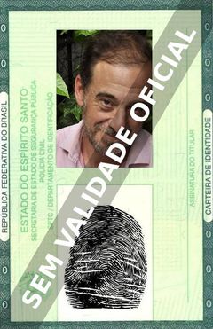 Imagem hipotética representando a carteira de identidade de Alejandro Awada