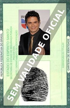 Imagem hipotética representando a carteira de identidade de Alejandro Sanz
