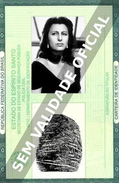 Imagem hipotética representando a carteira de identidade de Anna Magnani