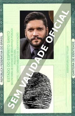 Imagem hipotética representando a carteira de identidade de Armando Babaioff 