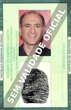 Imagem hipotética representando a carteira de identidade de Armando Iannucci