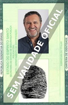 Imagem hipotética representando a carteira de identidade de Carlos Saltão