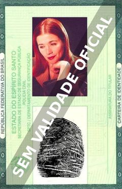 Imagem hipotética representando a carteira de identidade de Flávia Pucci