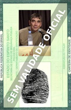 Imagem hipotética representando a carteira de identidade de Gerry Lopez
