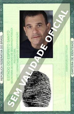 Imagem hipotética representando a carteira de identidade de Gino Cafarelli