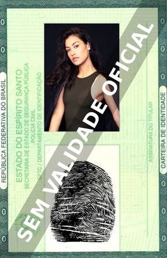 Imagem hipotética representando a carteira de identidade de Janina Gavankar
