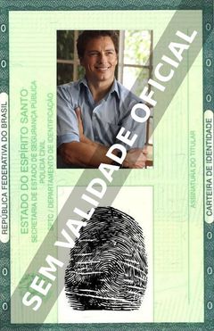 Imagem hipotética representando a carteira de identidade de John Barrowman