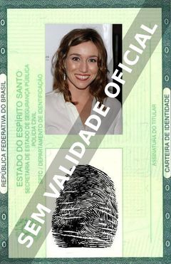 Imagem hipotética representando a carteira de identidade de Lola Dueñas