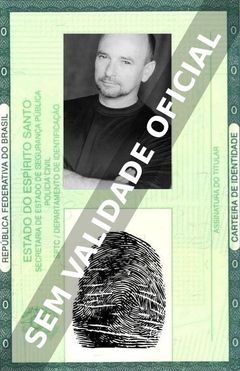 Imagem hipotética representando a carteira de identidade de Michael Gallagher