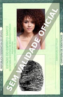Imagem hipotética representando a carteira de identidade de Nathalie Emmanuel
